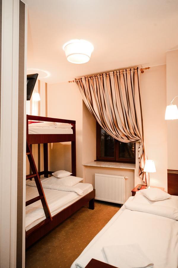 Rynek 6 Retro Pub & Hostel Radom Luaran gambar